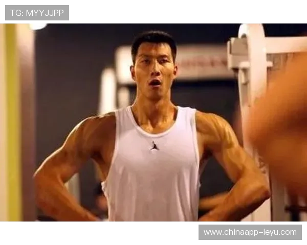 易建联职业生涯回顾：从巅峰到挑战，跨越篮球历史的传奇之路